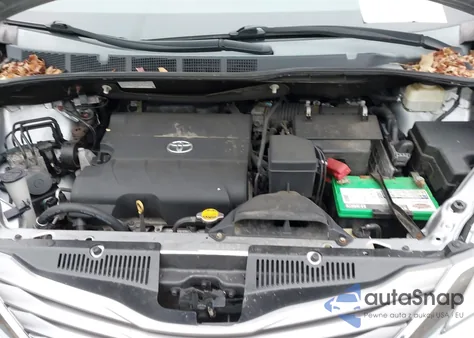 2015 Toyota Sienna Xle 7 Passenger from USA, damaged, VIN 5TDDK3DC7FS103813